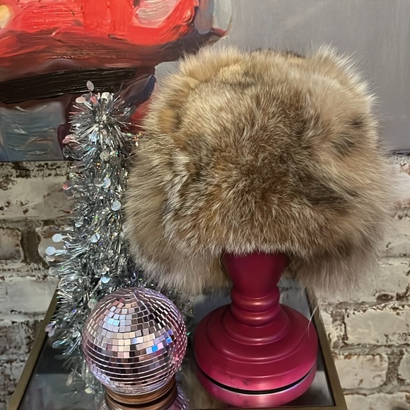 HARRODS - Real Fur Hat - Picture 13 of 13